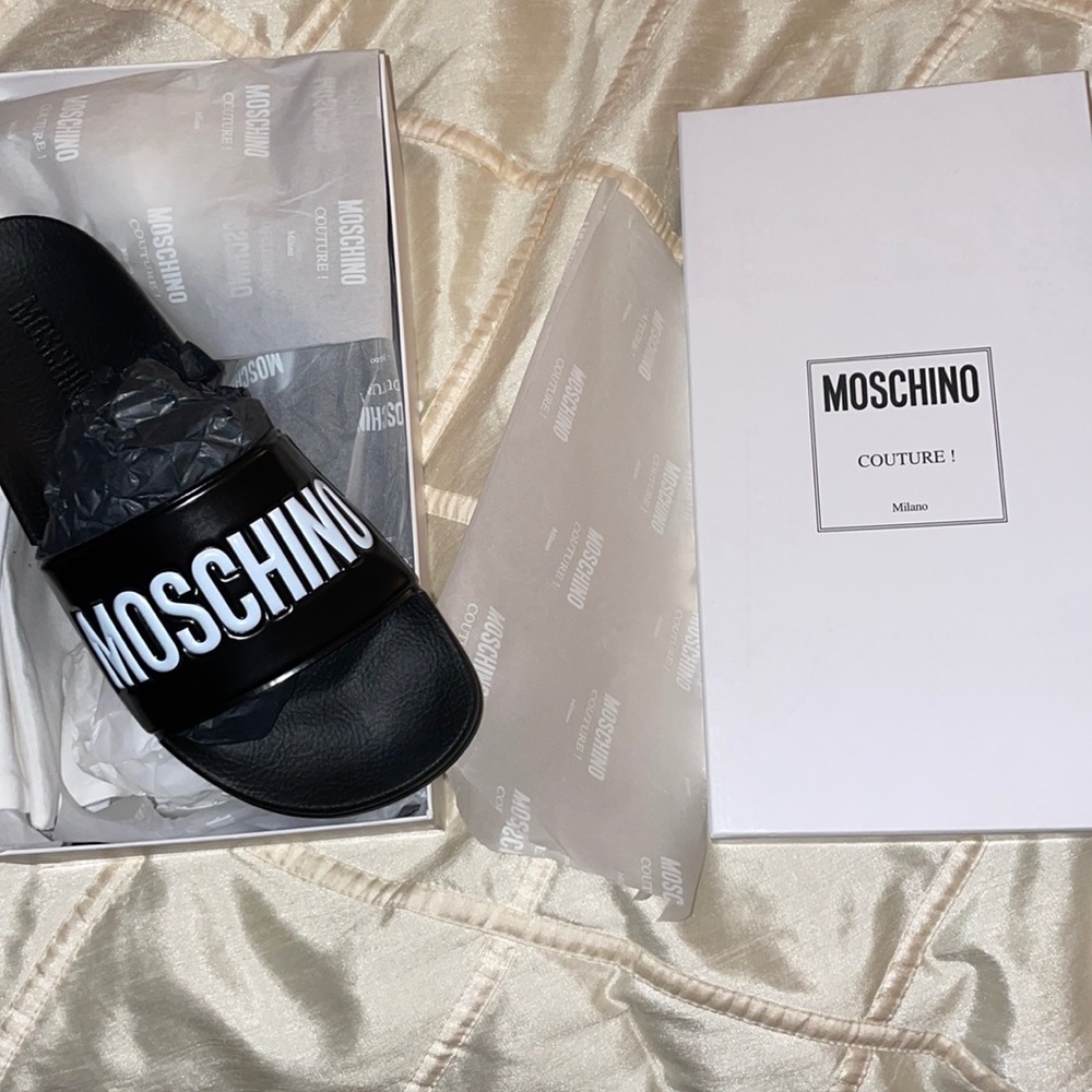 Moschino slides